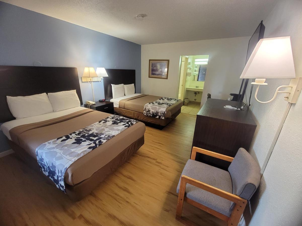 Elk Inn Motel Elkin Bagian luar foto