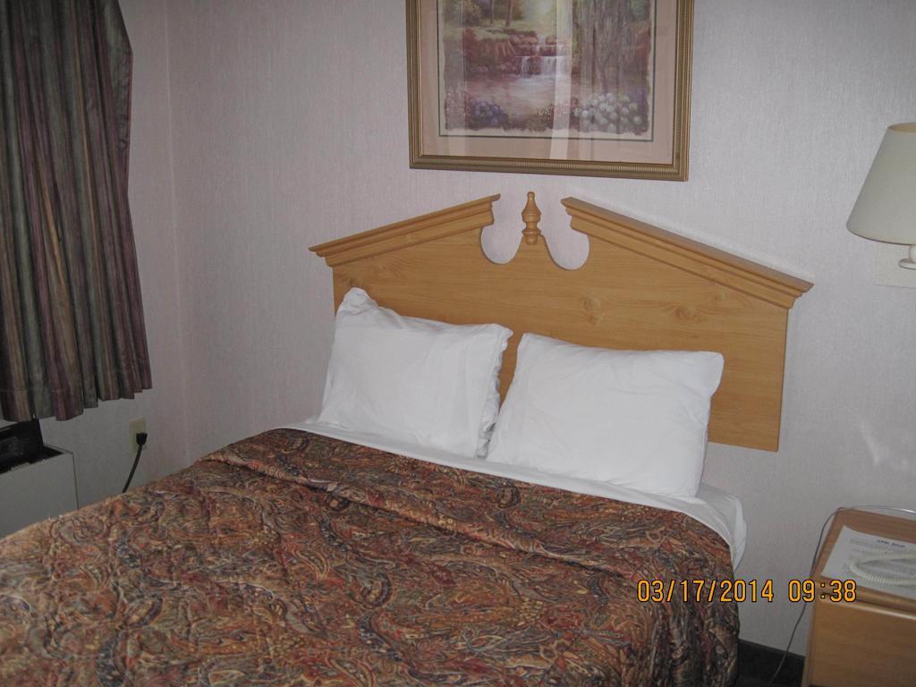 Elk Inn Motel Elkin Ruang foto